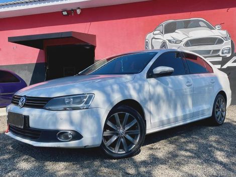 VolksWagen JETTA Comfortline 2.0 T.Flex 8V 4p Tipt.