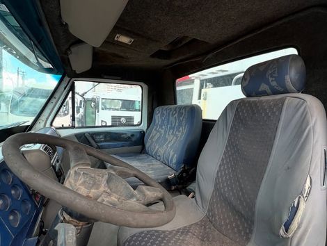 VOLKSWAGEN 17-180 Worker 2p (diesel)