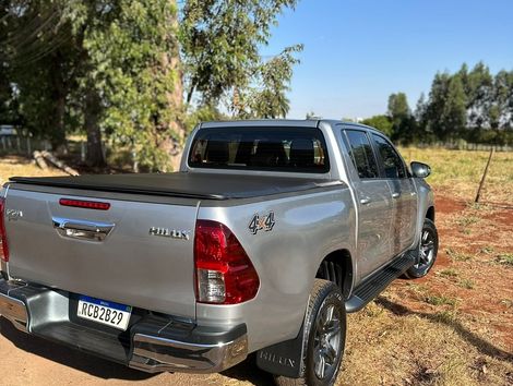 Toyota Hilux CD SR 4x4 2.8 TDI Diesel Aut.
