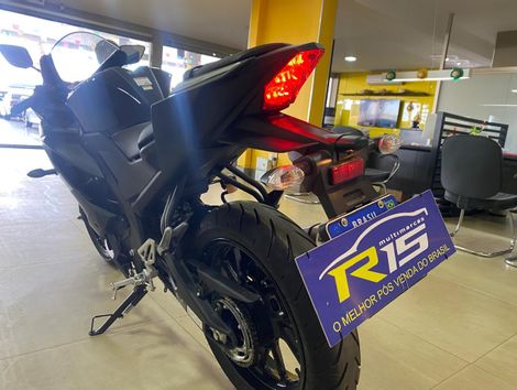 YAMAHA YZF R-15 155 ABS