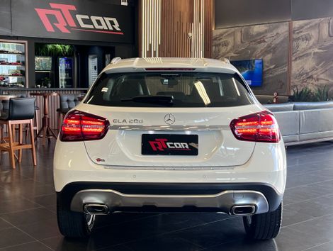 Mercedes GLA 200 Advance 1.6/1.6 TB 16V Flex Aut.