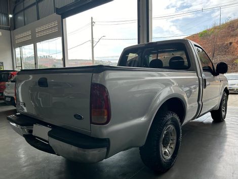 FORD F-250XLT 3.9 4X2 CD