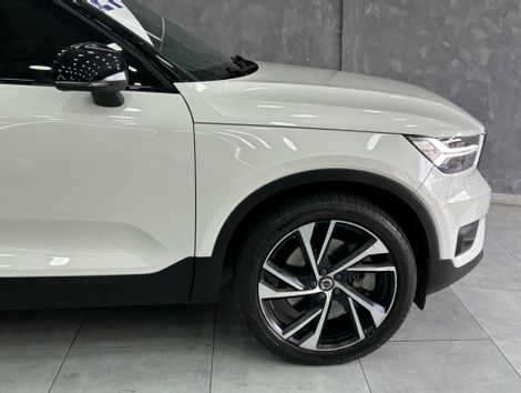 Volvo XC 40 T-5 HÍBRIDO R-DESIGN 1.5 262CV FWD