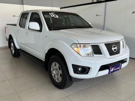 NISSAN 2.5 S 4X4 CD TURBO ELETRONIC DIESEL 4P MANUAL