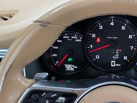 Porsche Macan 2.0 Turbo