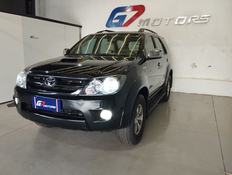 Toyota Hilux SW4 SRV D4-D 4x4 3.0 TDI Dies. Aut