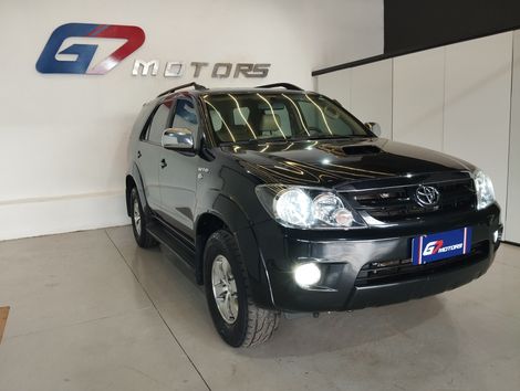 Toyota Hilux SW4 SRV D4-D 4x4 3.0 TDI Dies. Aut