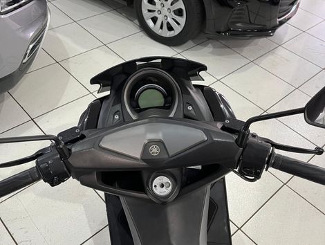YAMAHA NMAX 160