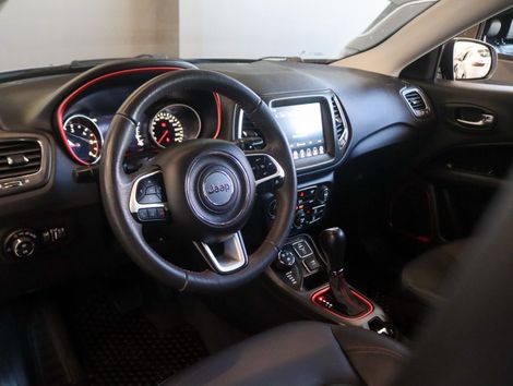 Jeep COMPASS TRAILHAWK 2.0 4x4 Dies. 16V Aut.