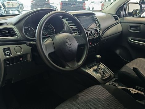 Mitsubishi L200 Triton 2.4 D GLS 4WD (Aut)