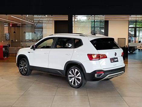Volkswagen Taos 1.4 250 TSI Highline (Aut)