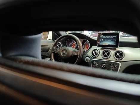 Mercedes-Benz GLA 200 Style