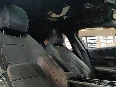 Jaguar XE 2.0 R-Sport 200