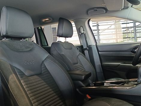 Jeep Commander 1.3 T270 Limited (Aut)