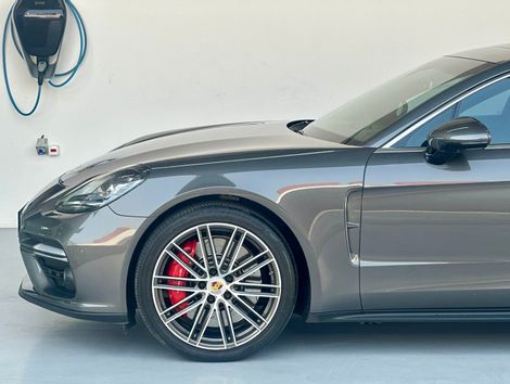 Porsche Panamera Turbo 4.0 550cv