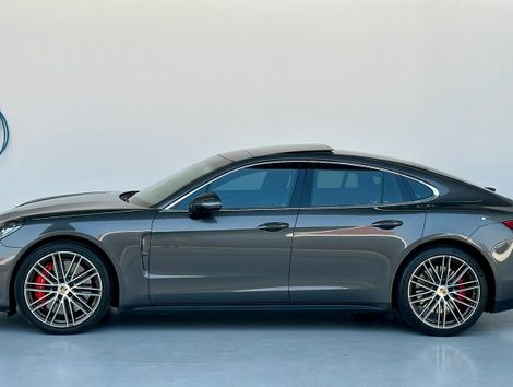 Porsche Panamera Turbo 4.0 550cv