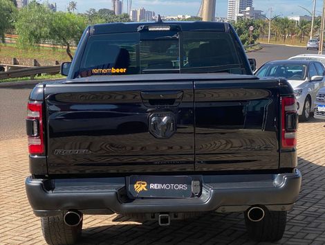 RAM 1500 REBEL 5.7 HEMI CD V8 4x4 Aut.