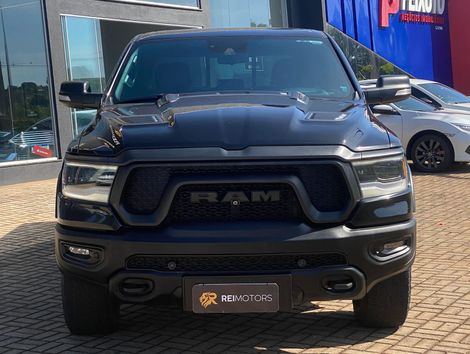 RAM 1500 REBEL 5.7 HEMI CD V8 4x4 Aut.