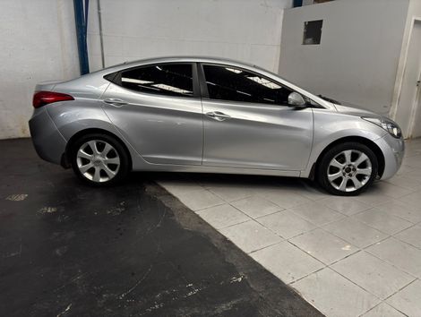 Hyundai Elantra GLS 1.8 16V Aut.