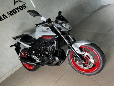 YAMAHA MT-03 321/ABS