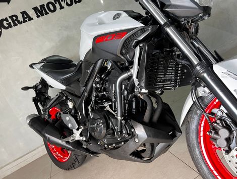 YAMAHA MT-03 321/ABS