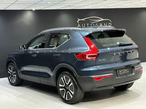 Volvo XC 40 T-5 HÍBRIDO MOMENTUM 1.5 262cv FWD