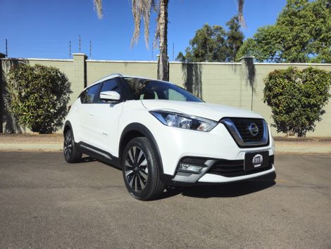 Nissan KICKS SL 1.6 16V FlexStar 5p Aut.