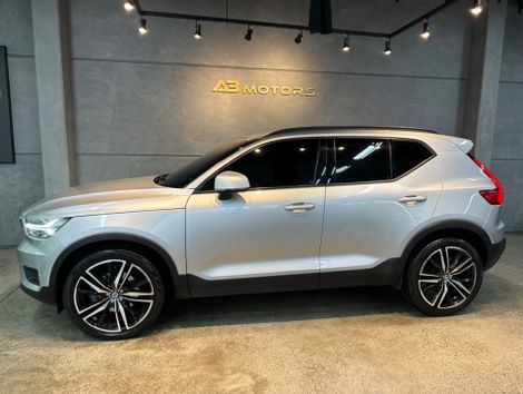 Volvo XC 40 T-4 2.0 190cv FWD