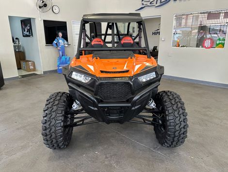 POLARIS RZR XP TURBO 4x4 (UTV)