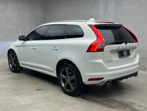 Volvo XC 60 T-5 R-DESIGN 2.0 FWD 5p