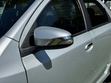 Toyota ETIOS PLATINUM Sed. 1.5 Flex 16V 4p Aut.