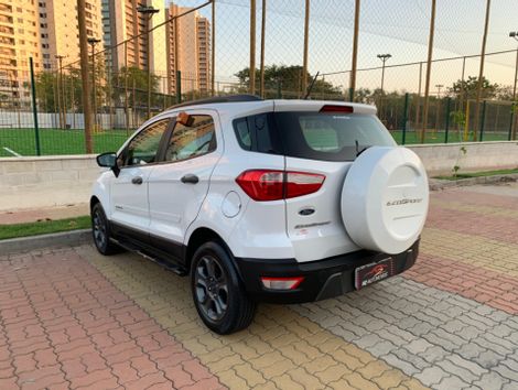 Ford EcoSport FREESTYLE 1.5 12V Flex 5p Mec.