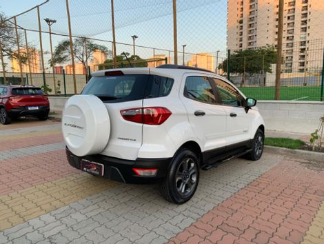 Ford EcoSport FREESTYLE 1.5 12V Flex 5p Mec.