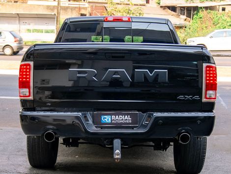 RAM CLASSIC LARAMIE NIGHT ED. 5.7 4X4 Aut.