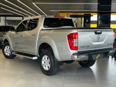 Nissan Frontier XE CD 4x4 2.3 Bi-TB Diesel Aut.