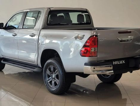 Toyota HILUX SR