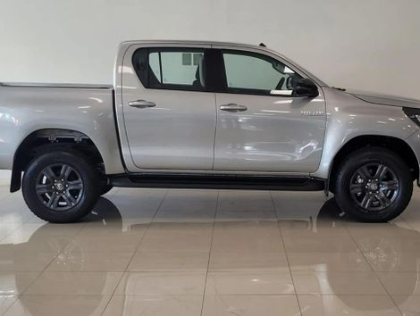 Toyota HILUX SR