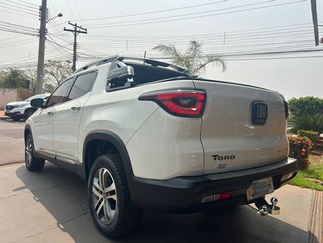 Fiat Toro Volcano 2.4 16V Flex Aut.