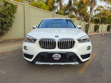 BMW X1 SDRIVE 20i X-Line 2.0 TB Active Flex