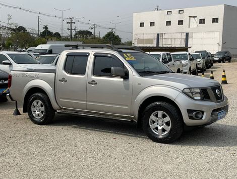 Nissan Frontier 2.5 TD CD 4x4 SV Attack