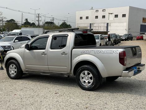 Nissan Frontier 2.5 TD CD 4x4 SV Attack