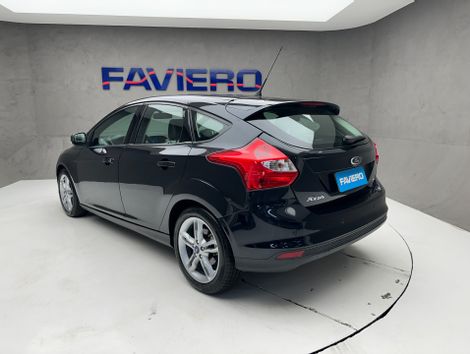 Ford Focus 2.0 16V/SE/SE Plus Flex 5p Aut.