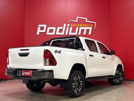 Toyota Hilux CD 4x4 2.8 Diesel Mec.