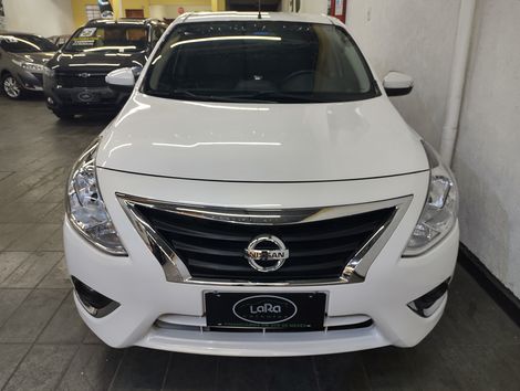 Nissan VERSA UNIQUE 1.6 16V FlexStart 4p Aut.