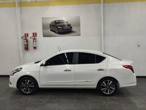 Nissan VERSA UNIQUE 1.6 16V FlexStart 4p Aut.