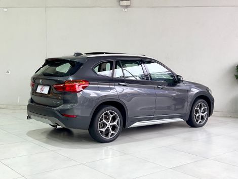 BMW X1 SDRIVE 20i X-Line 2.0 TB Active Flex