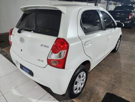 Toyota ETIOS XS 1.5 Flex 16V 5p Mec.