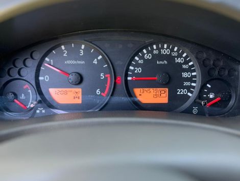 Nissan Frontier SEL CD 4x4 2.5 TB Diesel Aut.