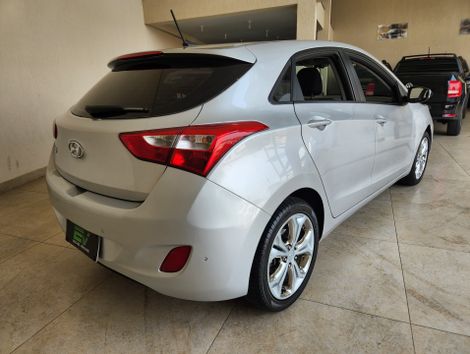 Hyundai i30 1.8 16V Aut. 5p