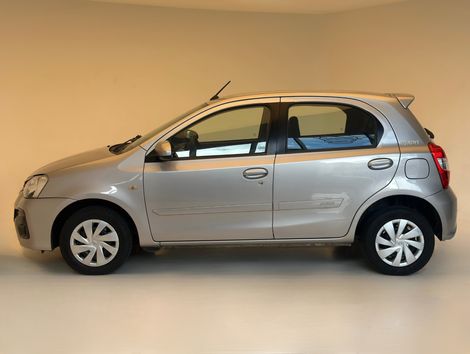 Toyota ETIOS READY! 1.5 Flex 16V 5p Aut.